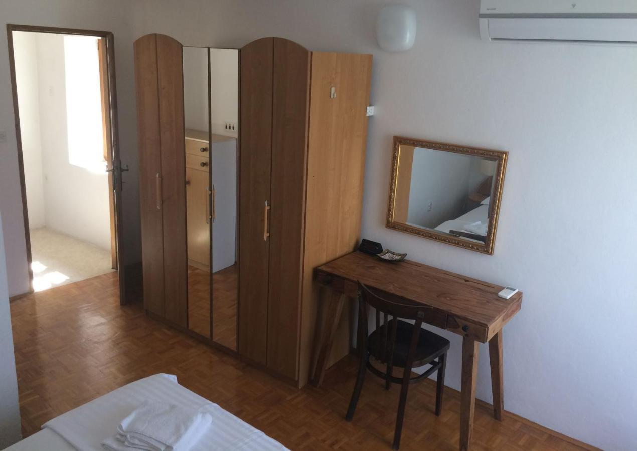 Authentico Deluxe Stari Grad Villa Stari Grad  Bagian luar foto